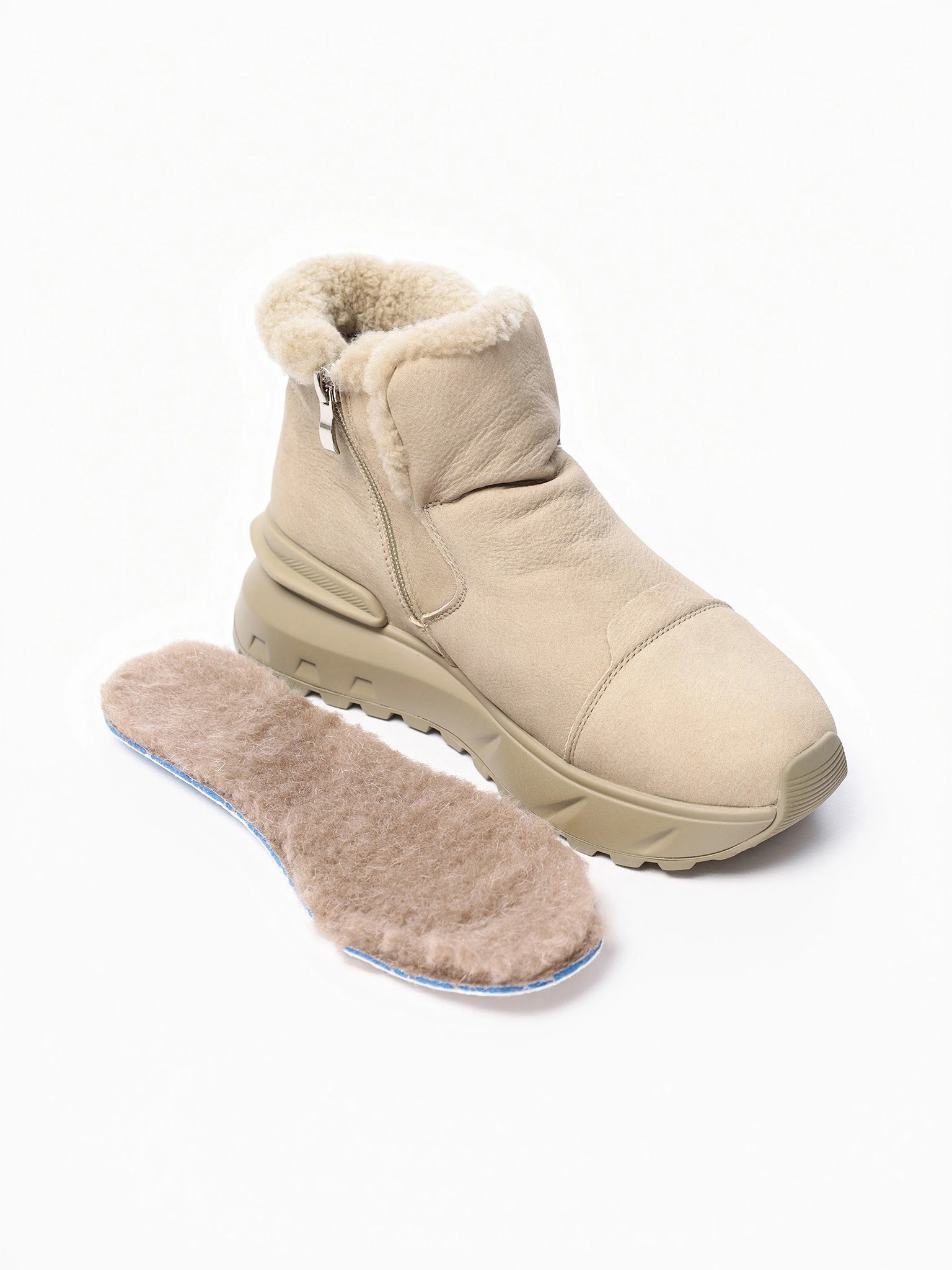 Ботинки цвета хаки на рельефной подошве